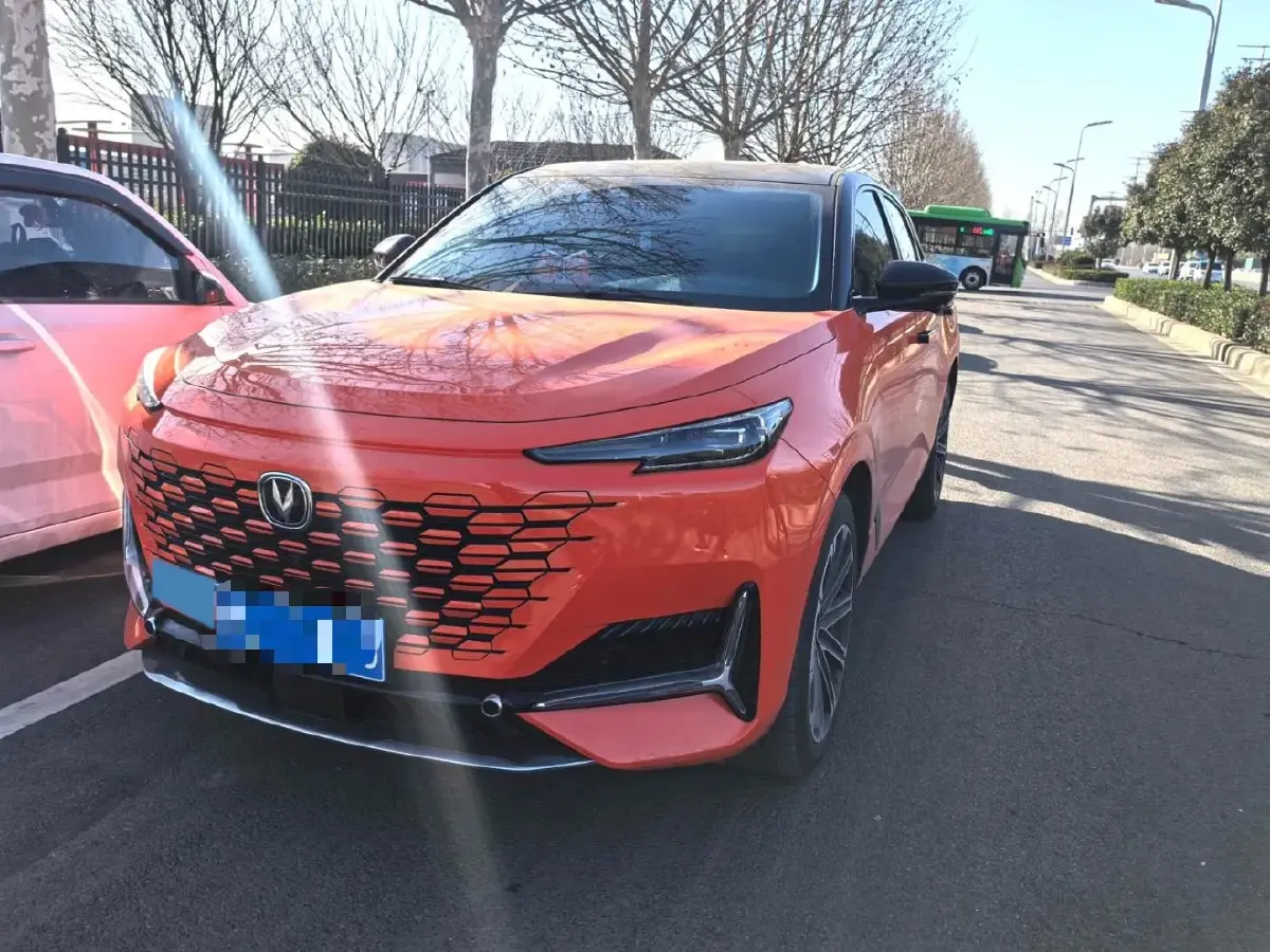 2021 ChangAn UNI-K 2.0T 233HP L4 8AT