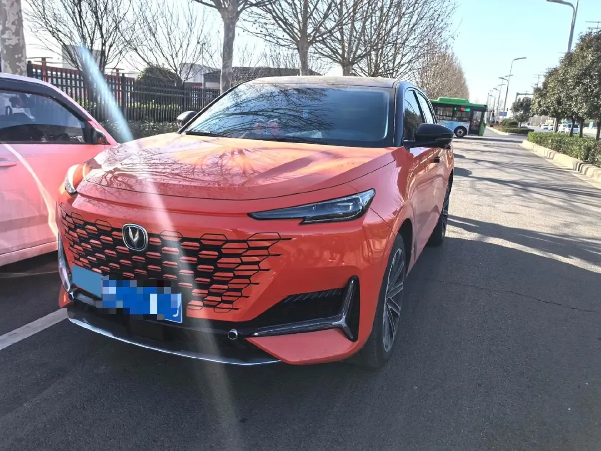 2021 ChangAn UNI-K 2.0T 233HP L4 8AT,autocango,china used car exporter,china ev exporter,chinese used car exporter,chinese used ev exporter