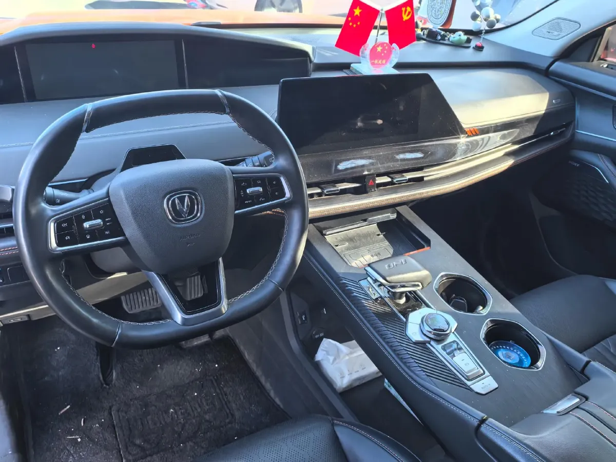 2021 ChangAn UNI-K 2.0T 233HP L4 8AT,autocango,china used car exporter,china ev exporter,chinese used car exporter,chinese used ev exporter