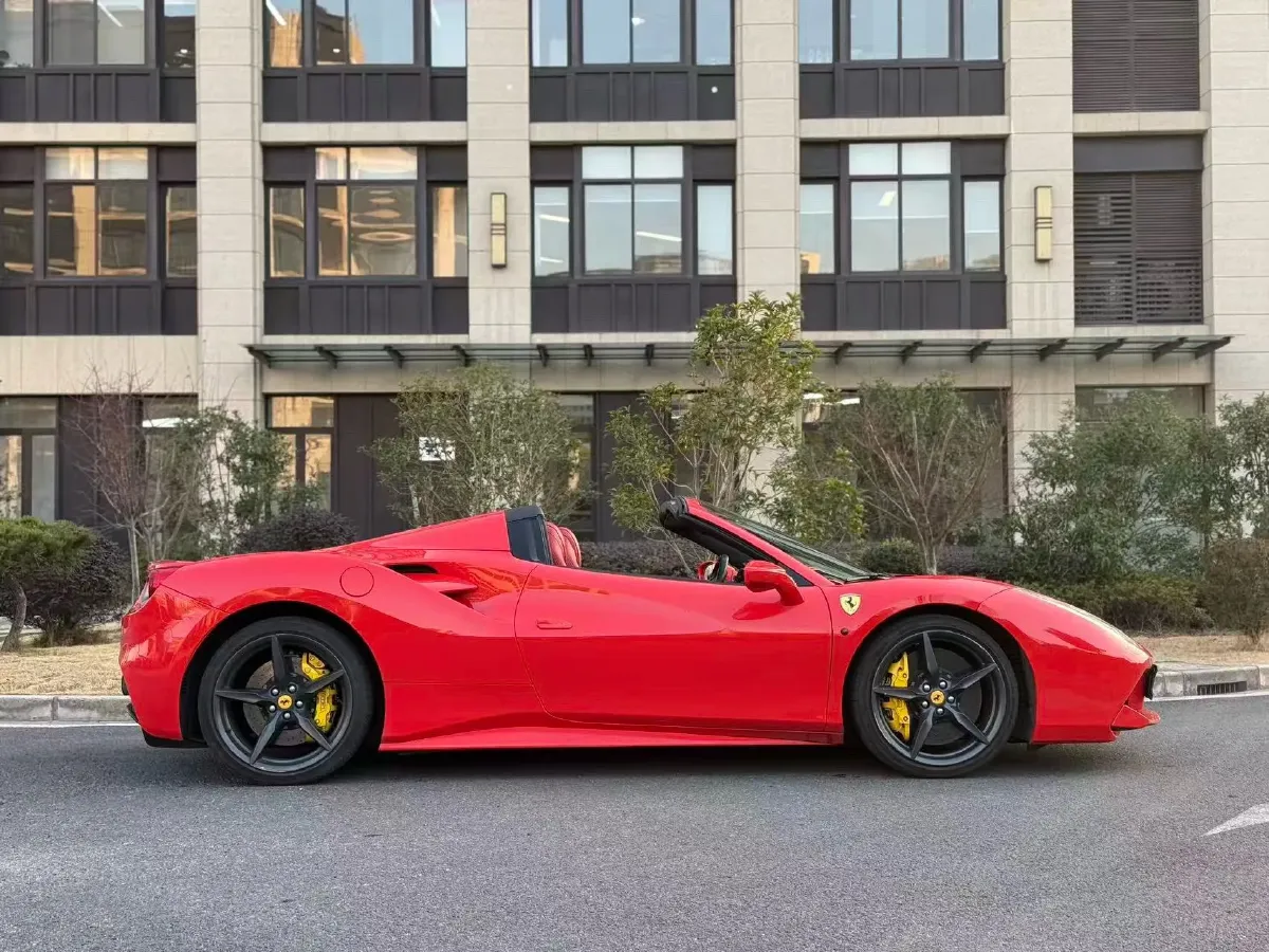 2015 Ferrari 488 3.9T 670HP V8 7DCT,autocango,china used car exporter,china ev exporter,chinese used car exporter,chinese used ev exporter