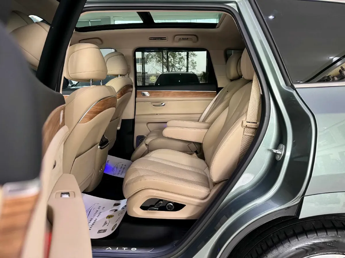 2022 Volvo S60 2.0T 197HP L4 8AT,autocango,china used car exporter,china ev exporter,chinese used car exporter,chinese used ev exporter