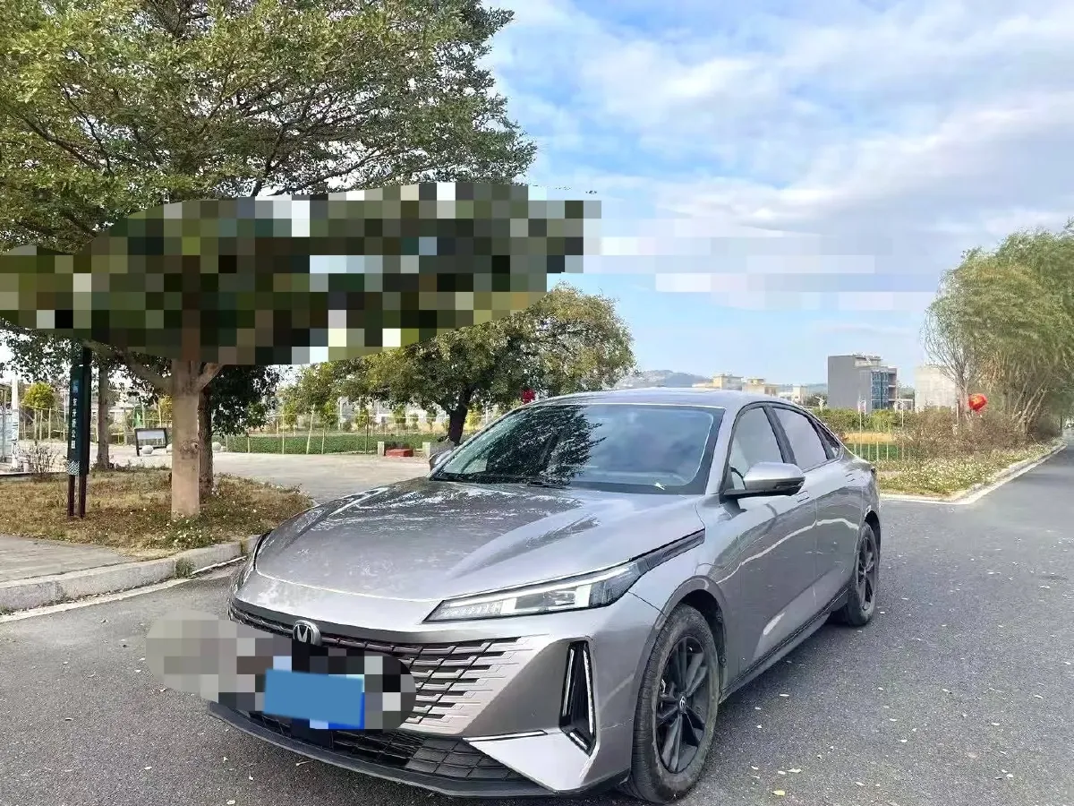 2023 ChangAn Oshan Z6 1.5T 188HP L4 7DCT,autocango,china used car exporter,china ev exporter,chinese used car exporter,chinese used ev exporter