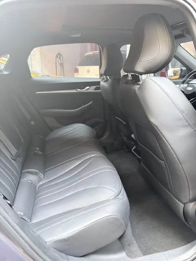 2025 Geely Preface 1.5T 181HP L4 7DCT,autocango,china used car exporter,china ev exporter,chinese used car exporter,chinese used ev exporter