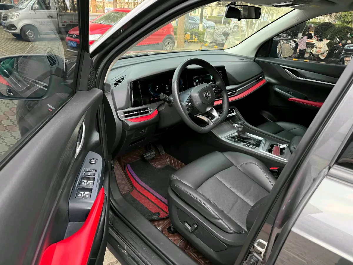 2021 ChangAn CS55 Plus 1.5T 180HP L4 7DCT,autocango,china used car exporter,china ev exporter,chinese used car exporter,chinese used ev exporter