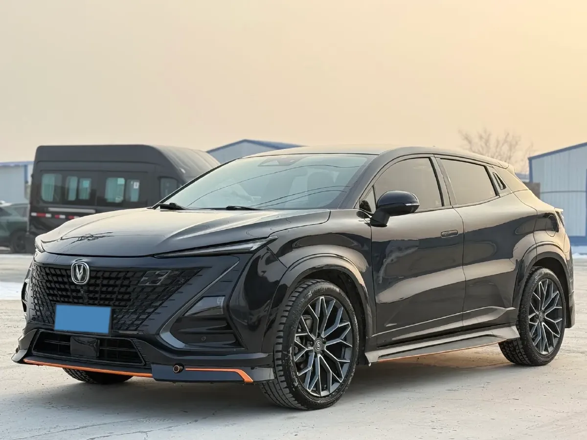 2022 ChangAn UNI-T 1.5T 188HP L4 7DCT,autocango,china used car exporter,china ev exporter,chinese used car exporter,chinese used ev exporter