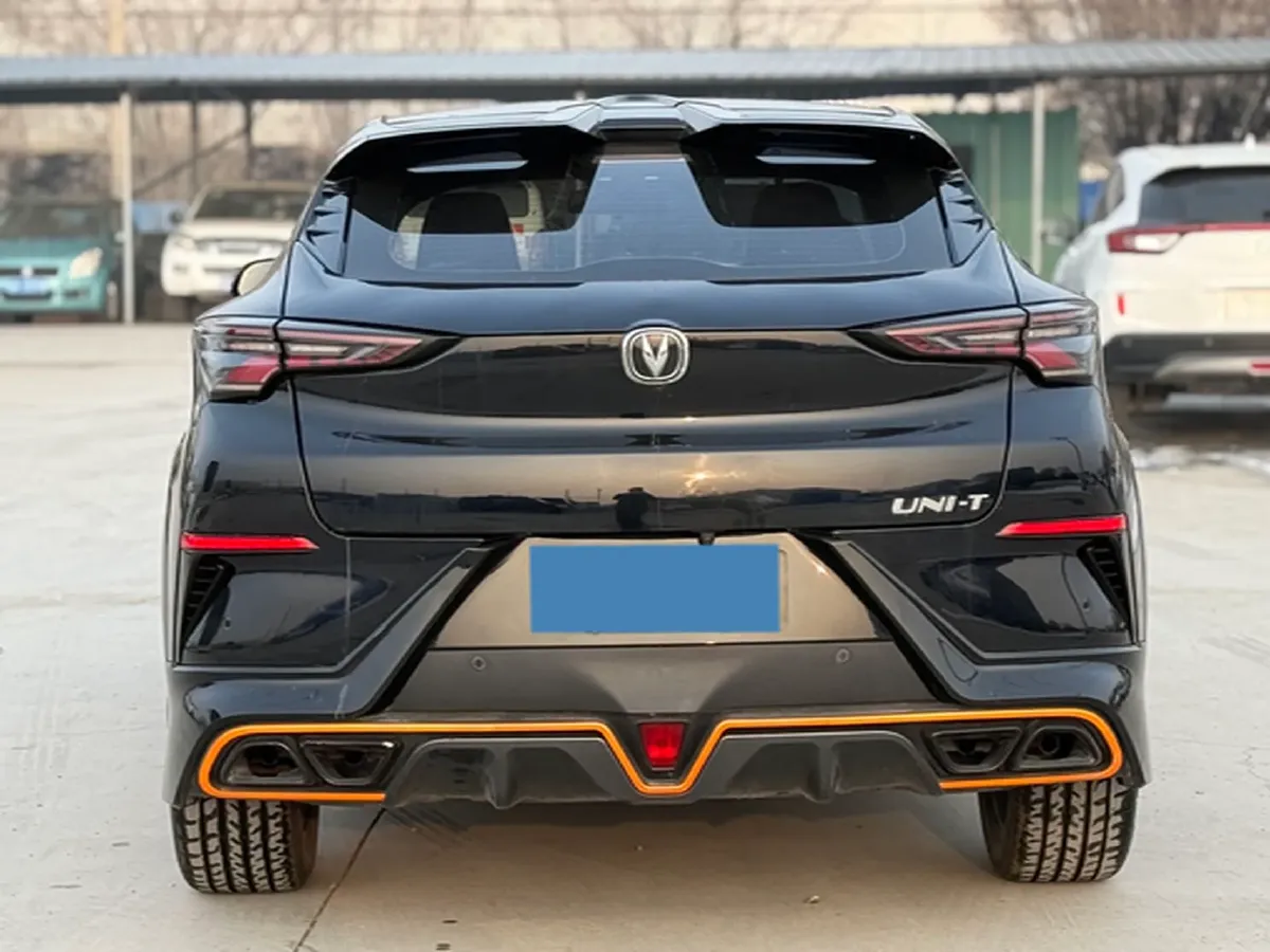 2022 ChangAn UNI-T 1.5T 188HP L4 7DCT,autocango,china used car exporter,china ev exporter,chinese used car exporter,chinese used ev exporter