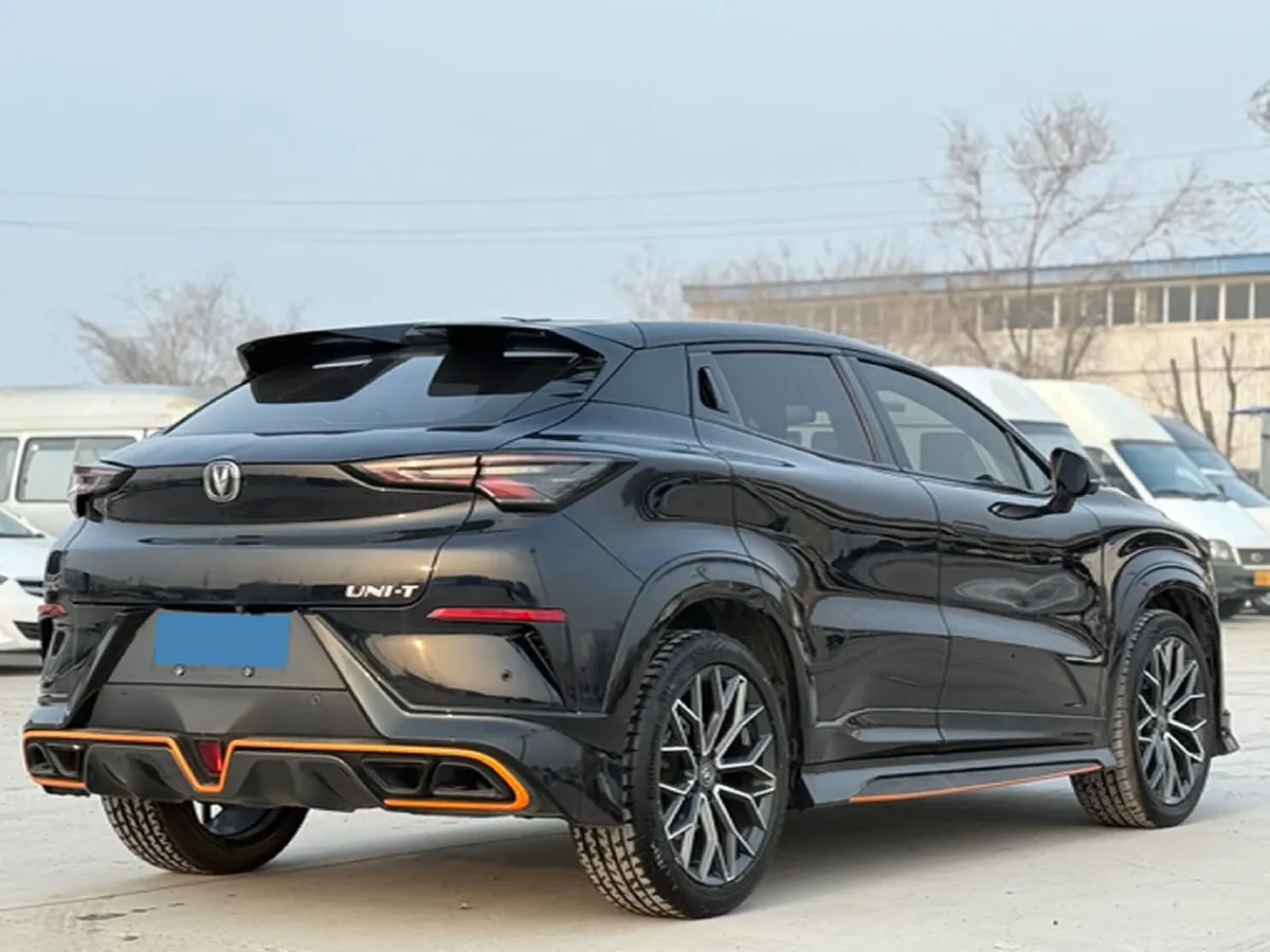 2022 ChangAn UNI-T 1.5T 188HP L4 7DCT,autocango,china used car exporter,china ev exporter,chinese used car exporter,chinese used ev exporter
