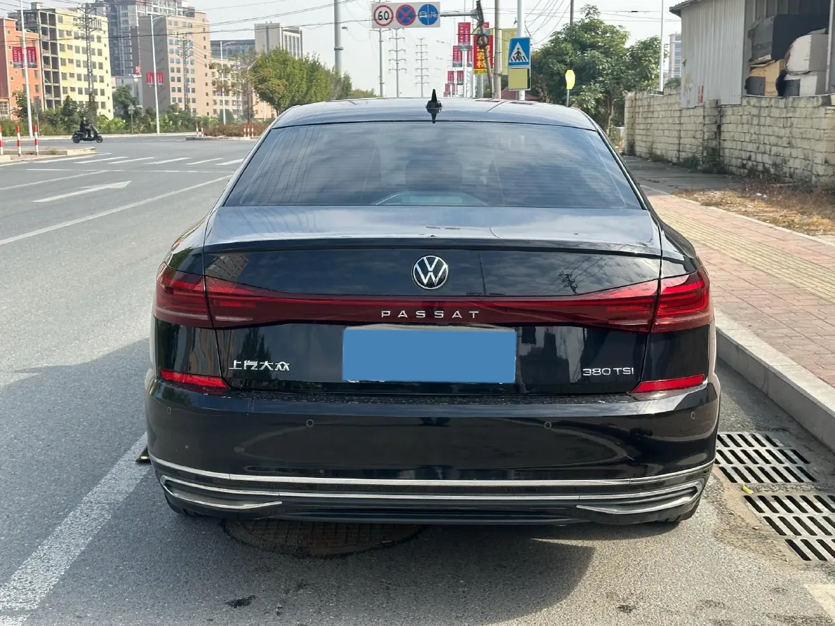 2024 Volkswagen Passat 2.0T 220HP L4 7DCT,autocango,china used car exporter,china ev exporter,chinese used car exporter,chinese used ev exporter