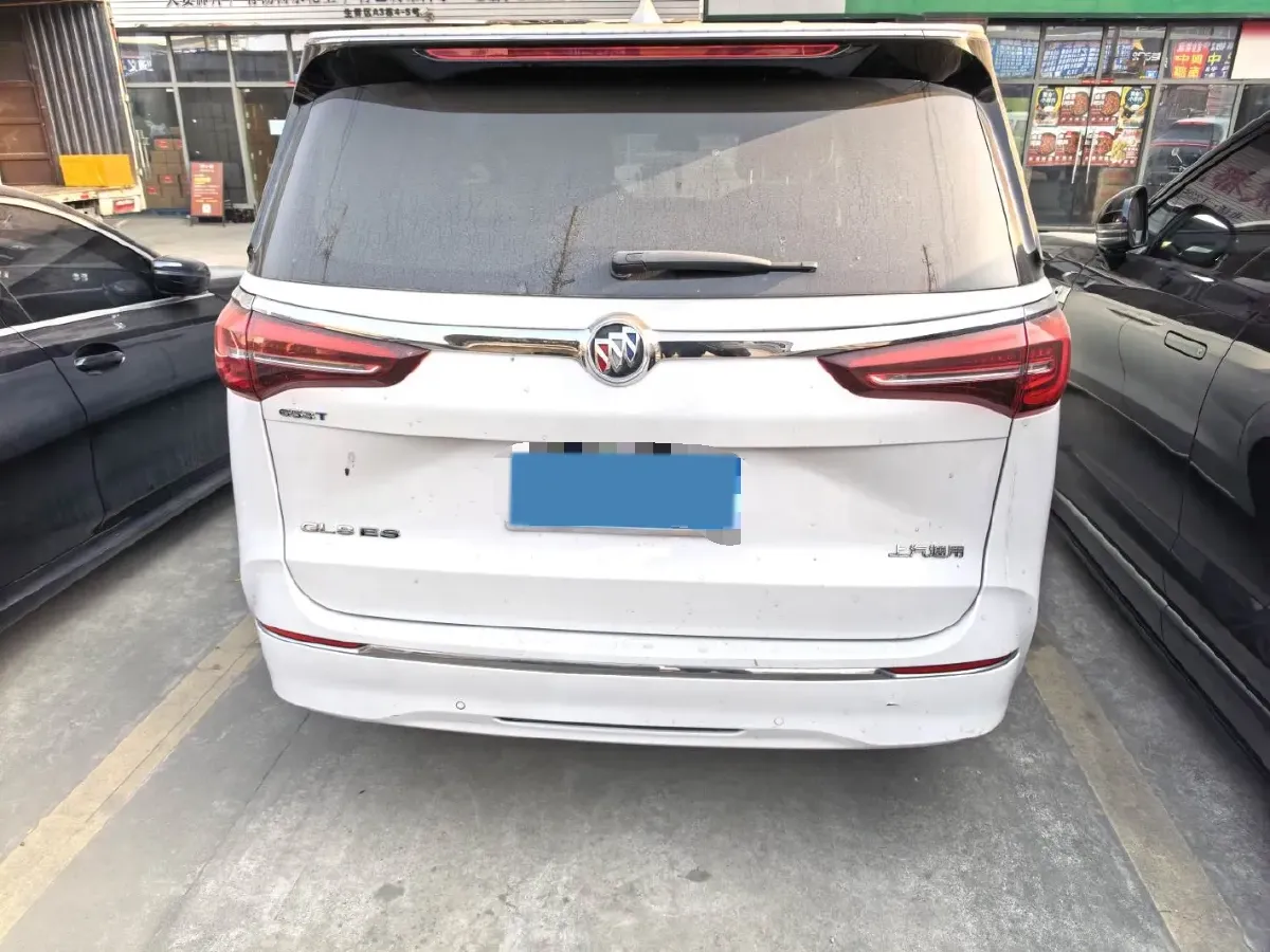 2022 Buick GL8 2.0T 237HP L4 9AT,autocango,china used car exporter,china ev exporter,chinese used car exporter,chinese used ev exporter