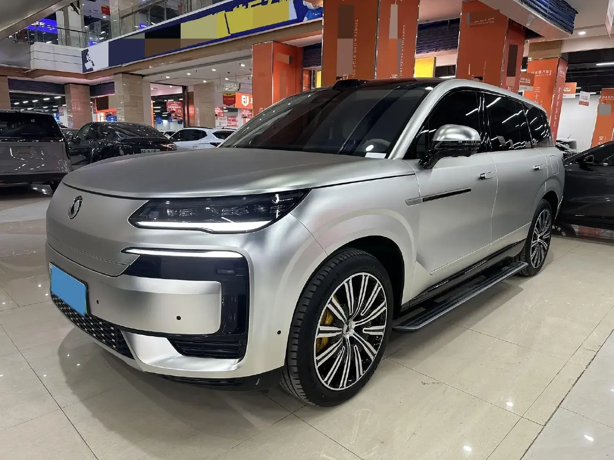 2025 Denza DenzaN9 2.0T 207HP L4 E-CVT PHEV