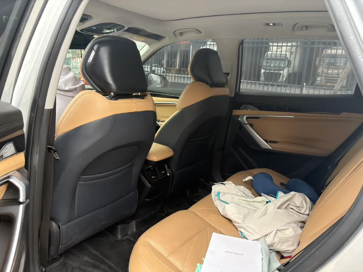 2023 Geely StarRay 1.5T 181HP L4 7DCT,autocango,china used car exporter,china ev exporter,chinese used car exporter,chinese used ev exporter