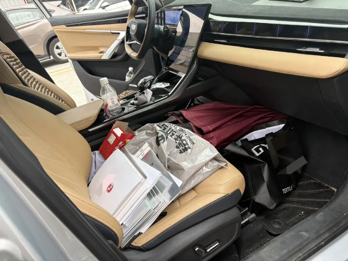 2023 Geely StarRay 1.5T 181HP L4 7DCT,autocango,china used car exporter,china ev exporter,chinese used car exporter,chinese used ev exporter