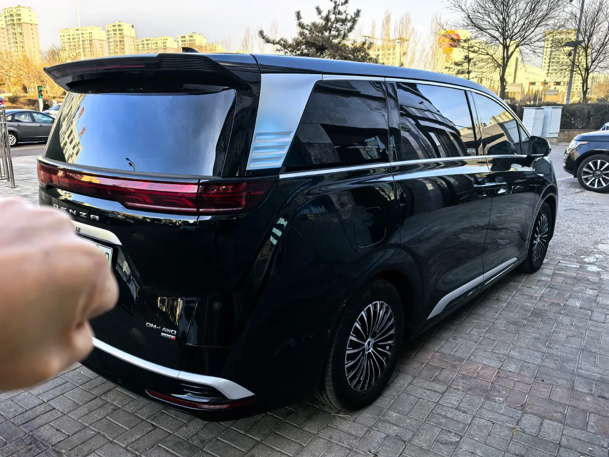 2025 Denza D9 1.5T 156HP L4 E-CVT PHEV 40KWH,autocango,china used car exporter,china ev exporter,chinese used car exporter,chinese used ev exporter