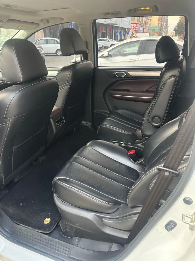 2023 GAC Trumpchi M6 1.5T 177HP L4 7DCT,autocango,china used car exporter,china ev exporter,chinese used car exporter,chinese used ev exporter