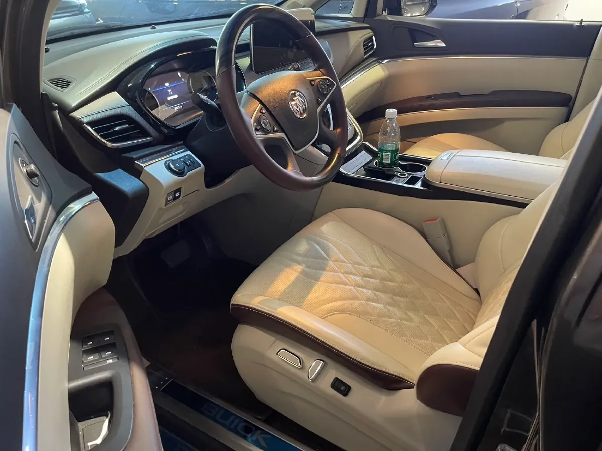 2023 Buick GL8 2.0T 237HP L4 9AT,autocango,china used car exporter,china ev exporter,chinese used car exporter,chinese used ev exporter