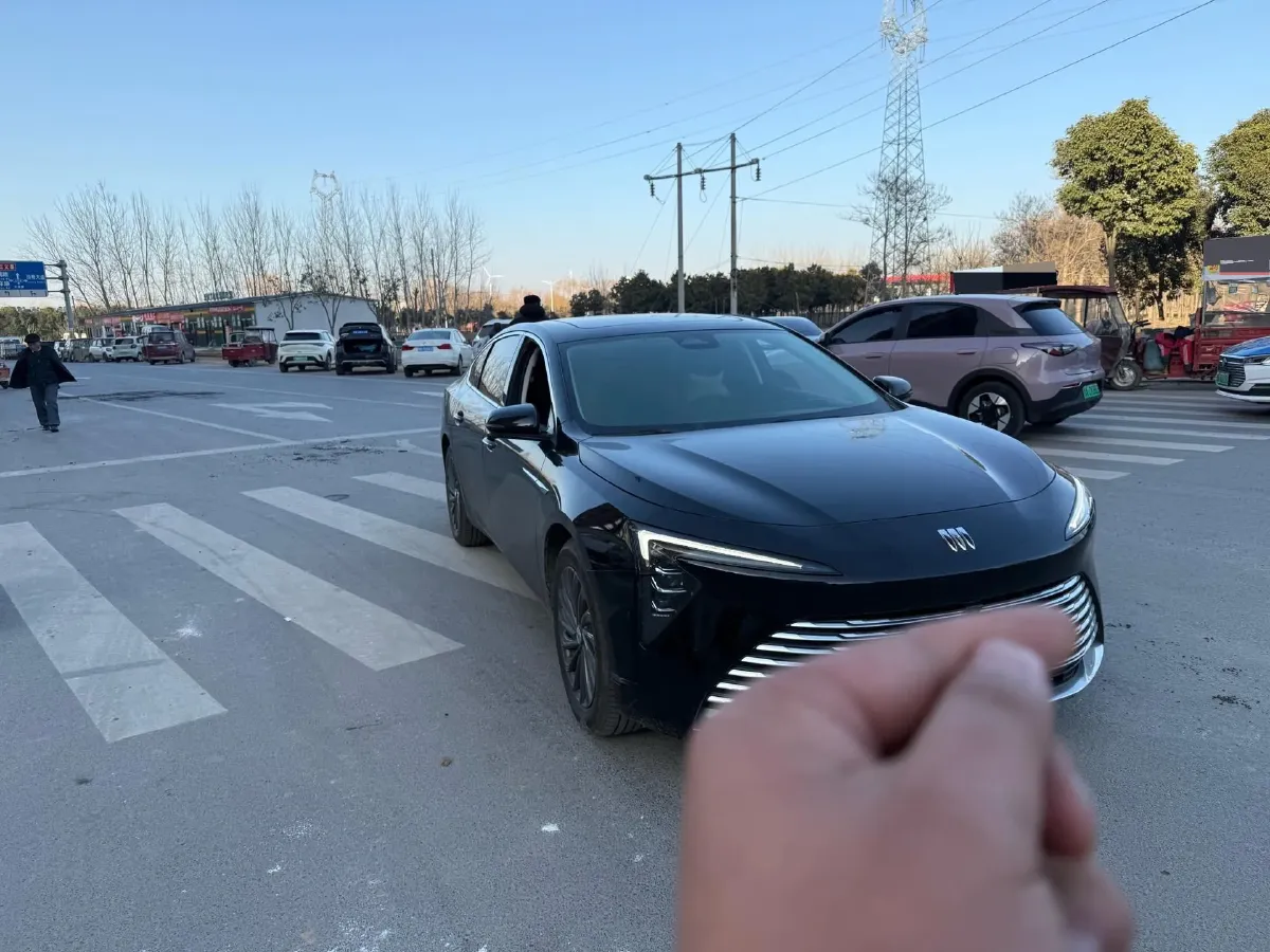 2025 Buick Larcosse 2.0T 237HP L4 9AT,autocango,china used car exporter,china ev exporter,chinese used car exporter,chinese used ev exporter