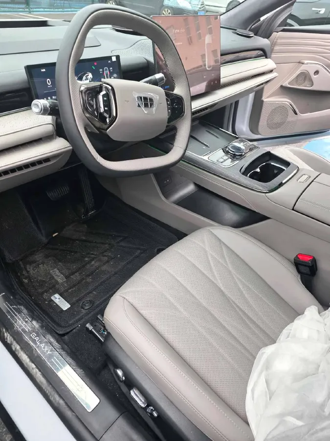 2025 Geely Galaxy Starshine 8 1.5T 163HP L4 3DHT PHEV 18.4KWH,autocango,china used car exporter,china ev exporter,chinese used car exporter,chinese used ev exporter