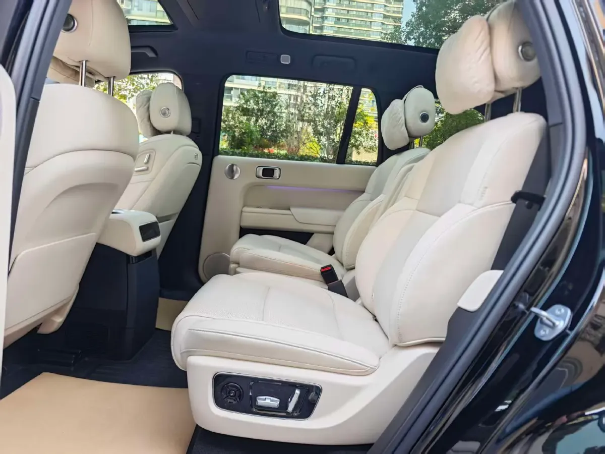 2024 Li L9 Range Extended 154HP REEV 52.3KWH,autocango,china used car exporter,china ev exporter,chinese used car exporter,chinese used ev exporter