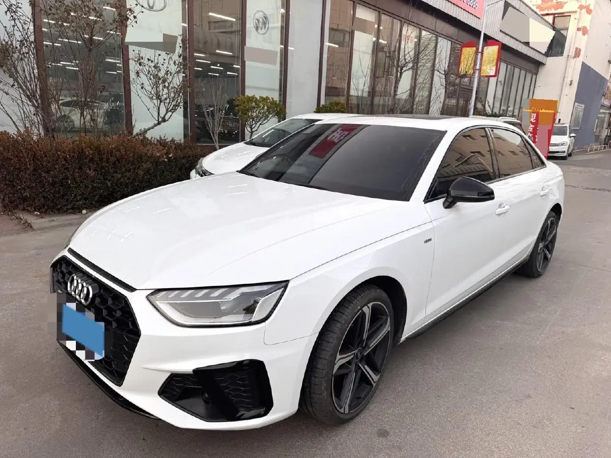 2024 Audi A4L 2.0T 190HP L4 7DCT