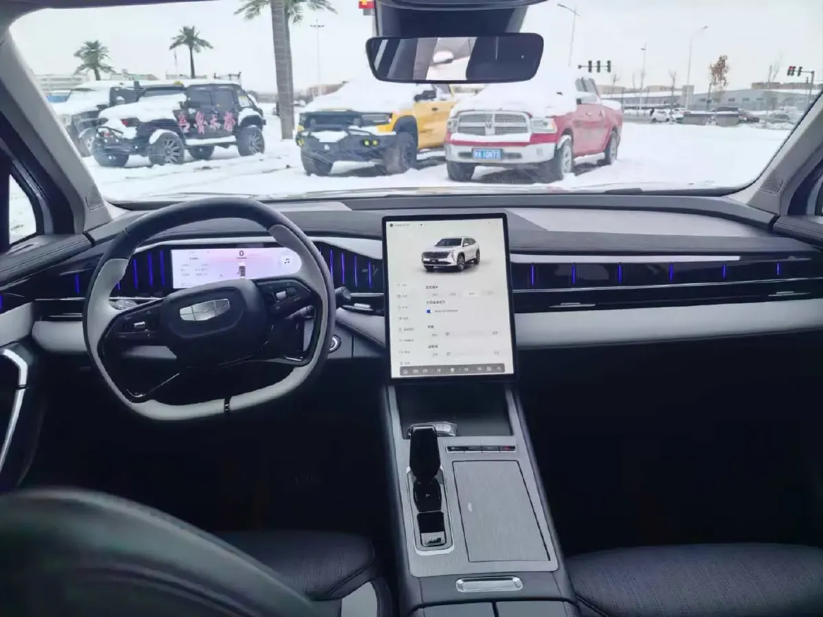 2025 Geely StarRay 1.5T 181HP L4 7DCT,autocango,china used car exporter,china ev exporter,chinese used car exporter,chinese used ev exporter