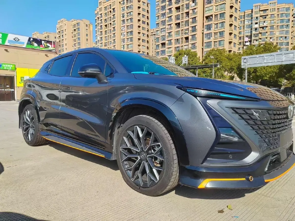 2022 ChangAn UNI-T 1.5T 188HP L4 7DCT,autocango,china used car exporter,china ev exporter,chinese used car exporter,chinese used ev exporter