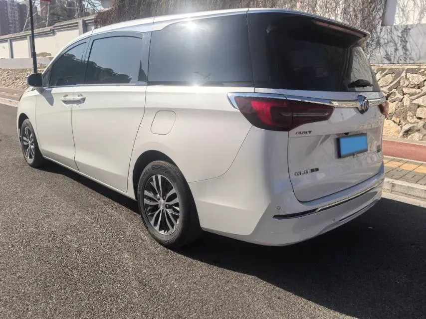 2022 Buick GL8 2.0T 237HP L4 9AT,autocango,china used car exporter,china ev exporter,chinese used car exporter,chinese used ev exporter