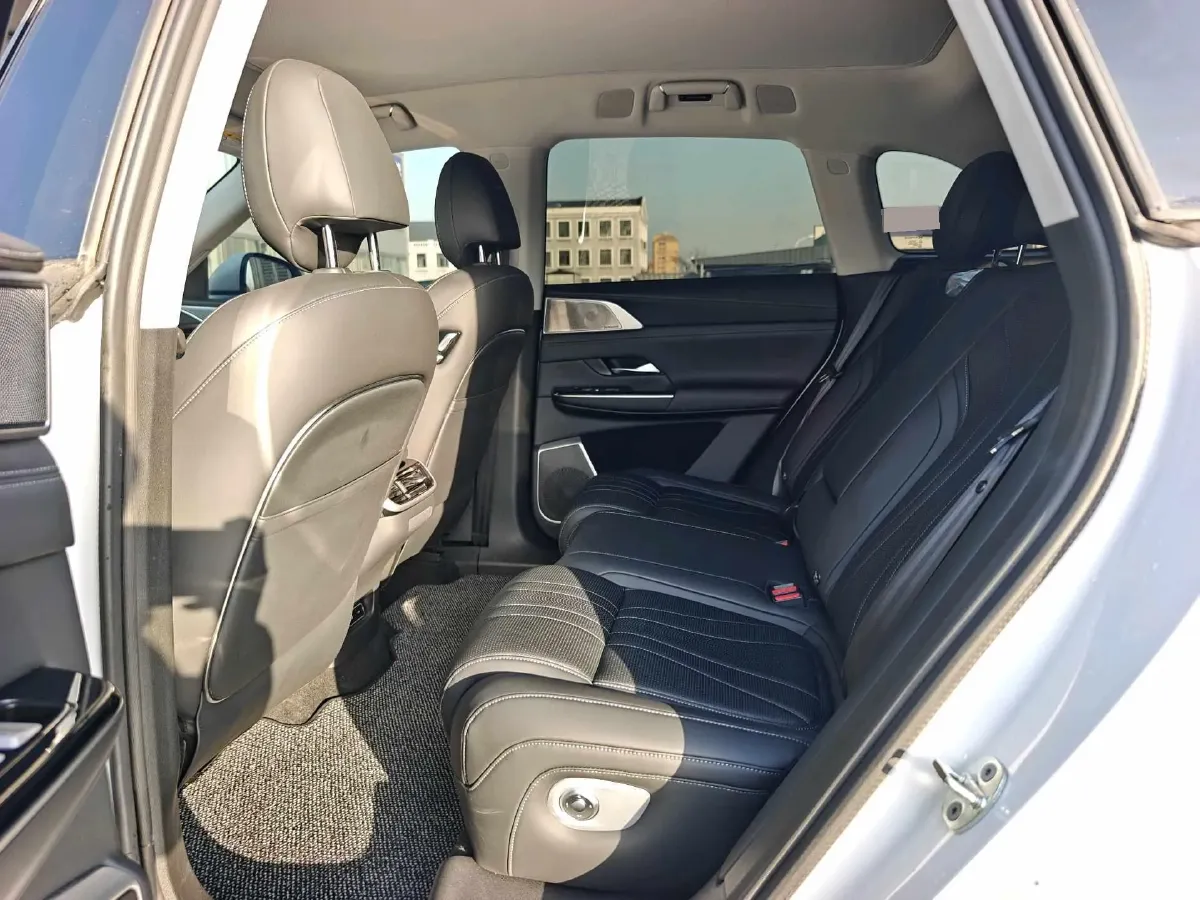 2022 Jeep Gladiator 3.6L 284HP V6 8AT,autocango,china used car exporter,china ev exporter,chinese used car exporter,chinese used ev exporter