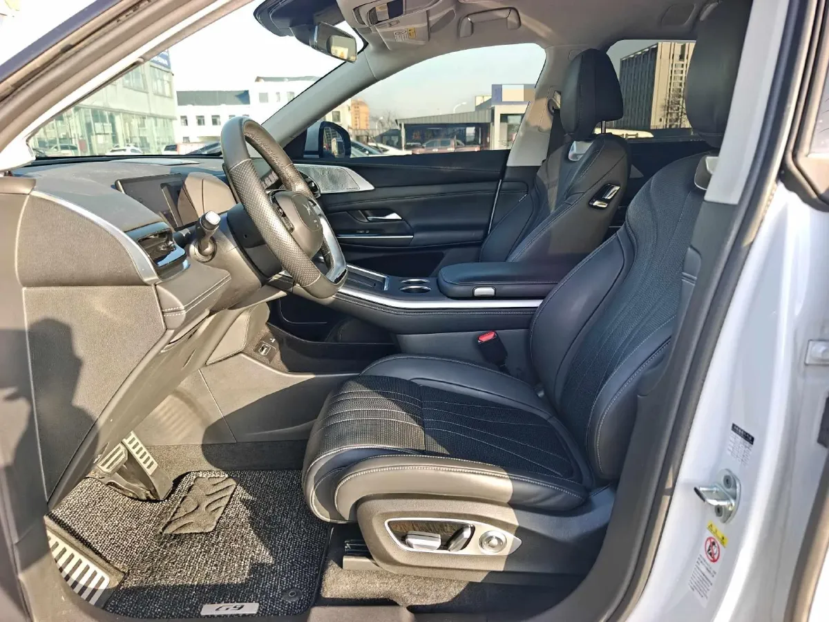 2022 Jeep Gladiator 3.6L 284HP V6 8AT,autocango,china used car exporter,china ev exporter,chinese used car exporter,chinese used ev exporter