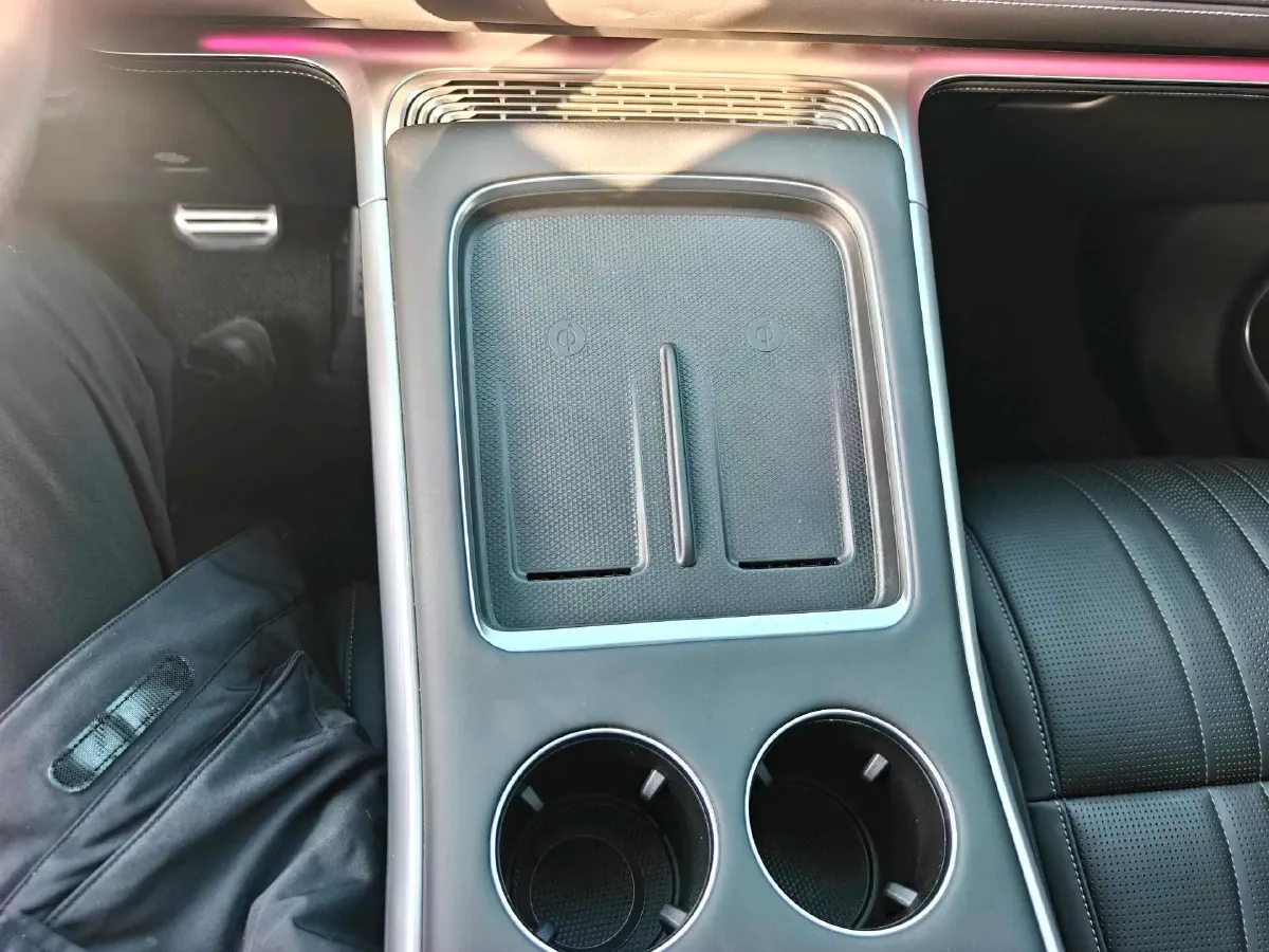 2022 Jeep Gladiator 3.6L 284HP V6 8AT,autocango,china used car exporter,china ev exporter,chinese used car exporter,chinese used ev exporter