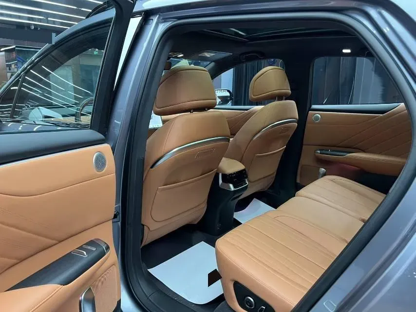 2025 ChangAn QiYuan E07 REEV 150HP REEV 39.05KWH,autocango,china used car exporter,china ev exporter,chinese used car exporter,chinese used ev exporter