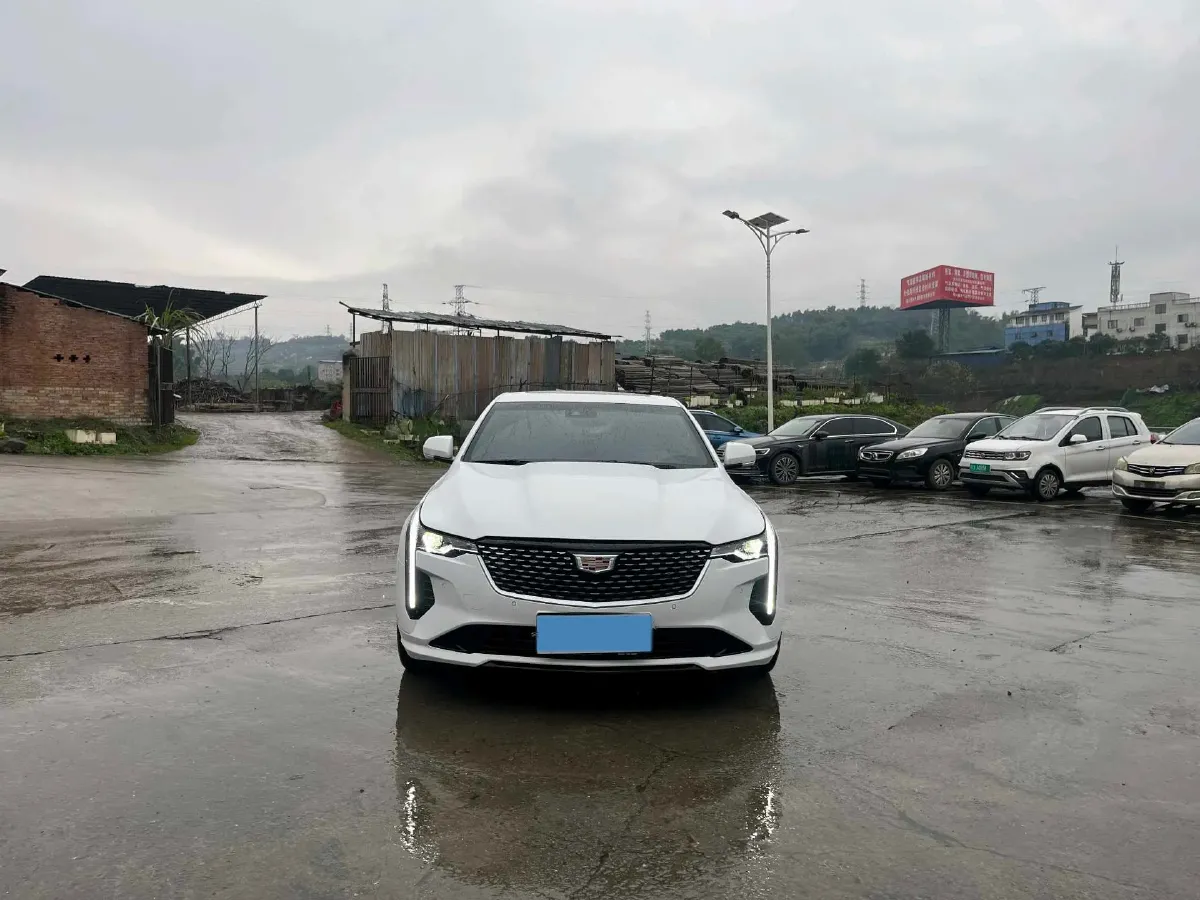 2022 Cadillac CT4 2.0T 237HP L4 8AT,autocango,china used car exporter,china ev exporter,chinese used car exporter,chinese used ev exporter
