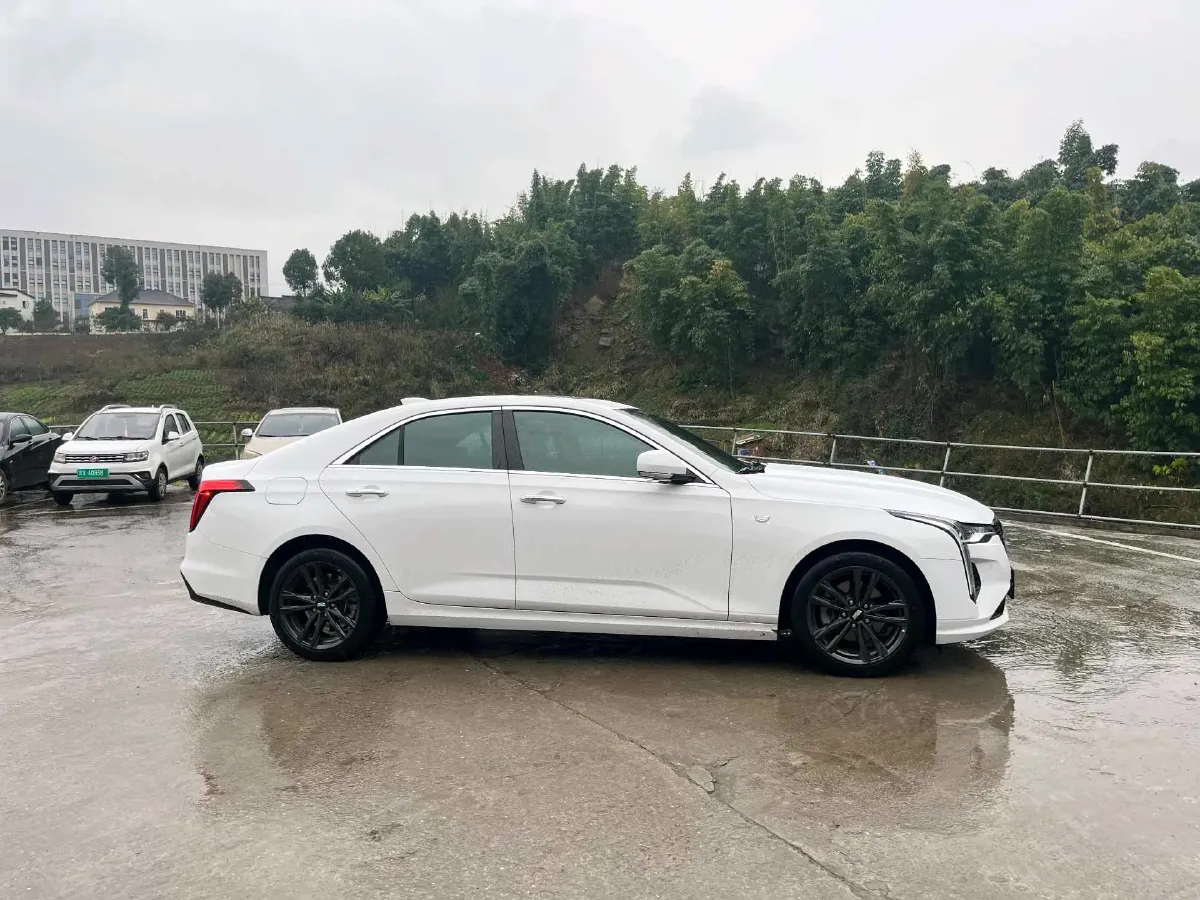 2022 Cadillac CT4 2.0T 237HP L4 8AT,autocango,china used car exporter,china ev exporter,chinese used car exporter,chinese used ev exporter
