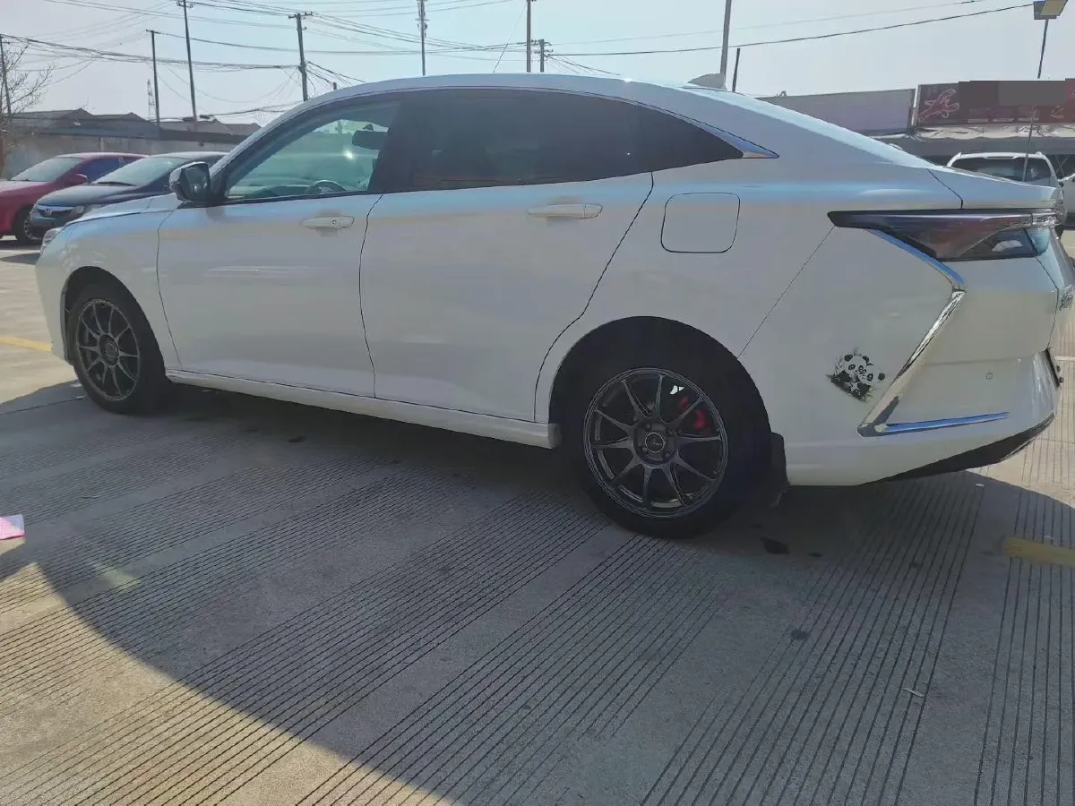 2021 DongFeng Aeolus YiXuan 1.5T 150HP L4 6DCT,autocango,china used car exporter,china ev exporter,chinese used car exporter,chinese used ev exporter