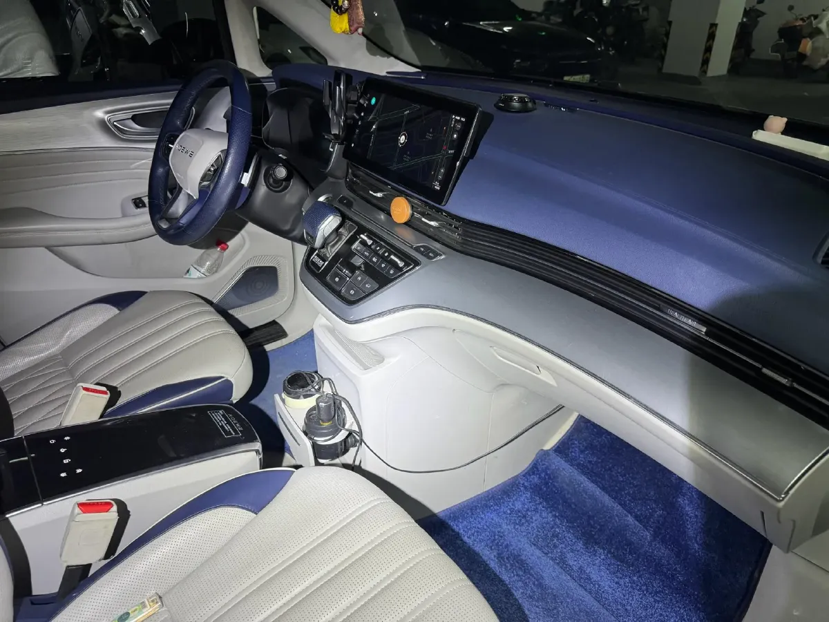 2021 Roewe iMAX8 2.0T 234HP L4 8AT,autocango,china used car exporter,china ev exporter,chinese used car exporter,chinese used ev exporter