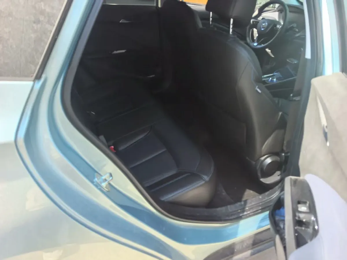 2022 Buick Velite 6 1.5L 102HP L4 E-CVT PHEV 9.5KWH,autocango,china used car exporter,china ev exporter,chinese used car exporter,chinese used ev exporter