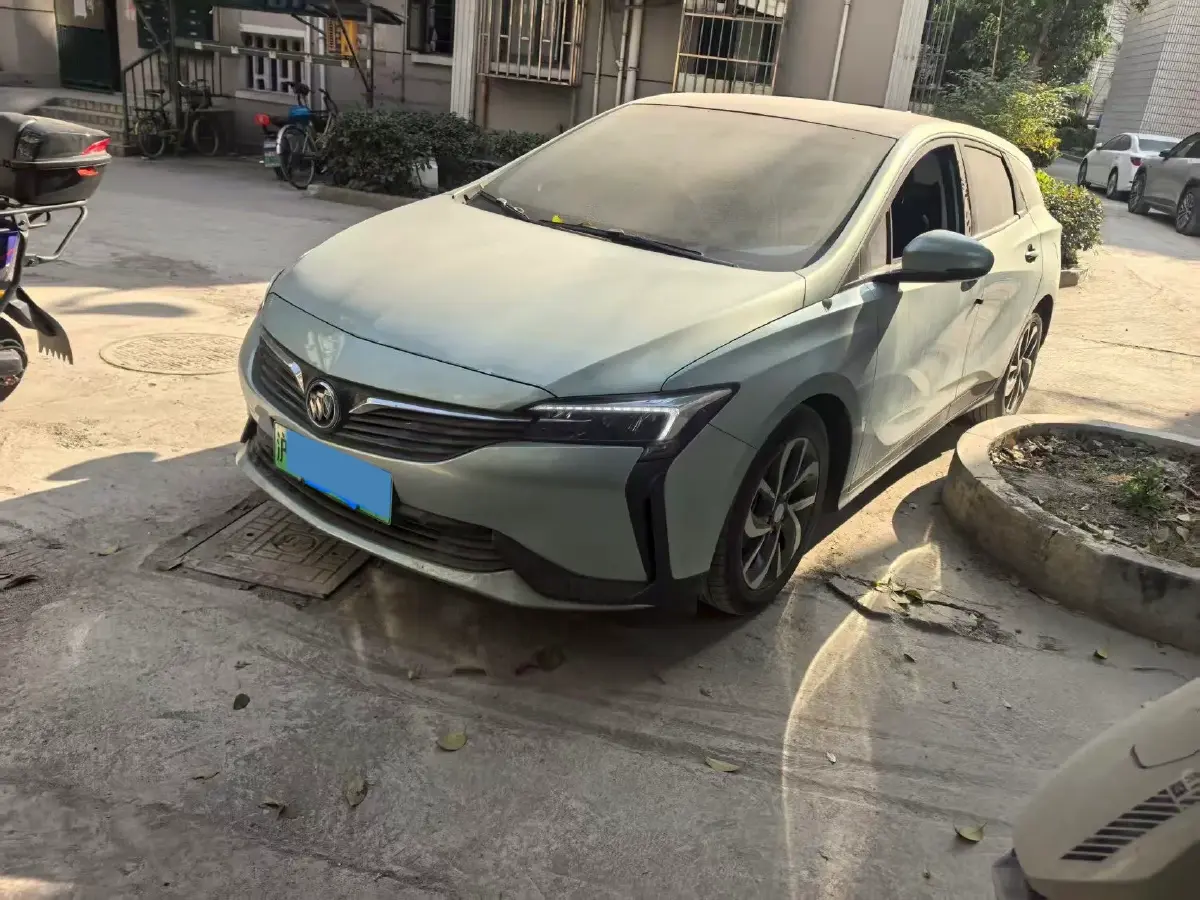 2022 Buick Velite 6 1.5L 102HP L4 E-CVT PHEV 9.5KWH