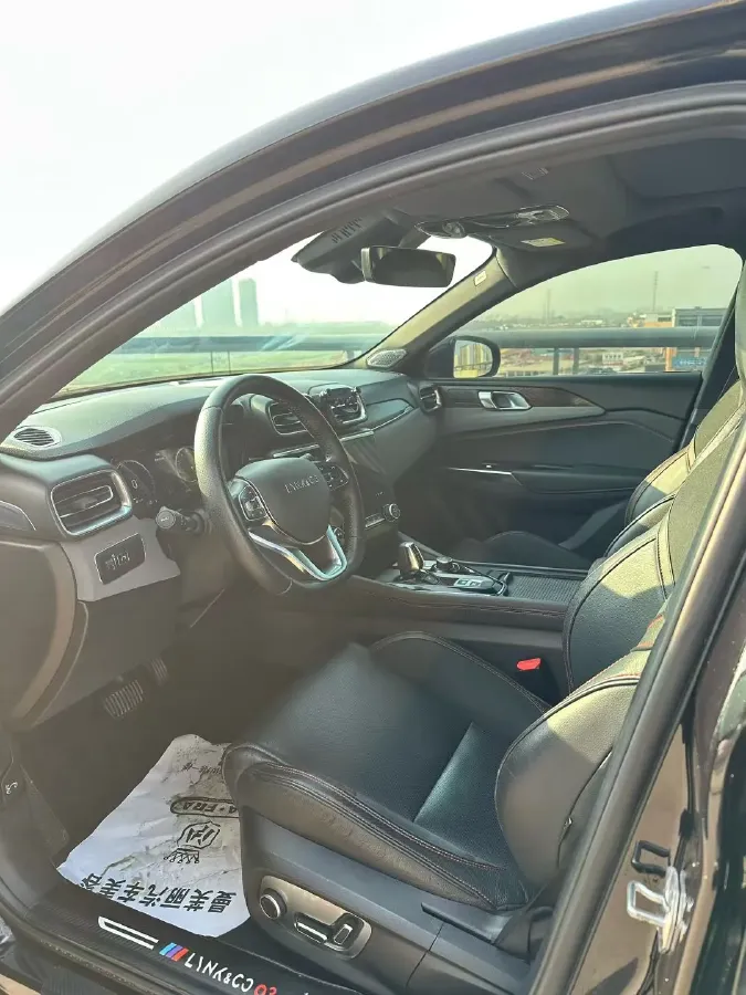 2018 Toyota C-HR 2.0L 171HP L4 CVT,autocango,china used car exporter,china ev exporter,chinese used car exporter,chinese used ev exporter