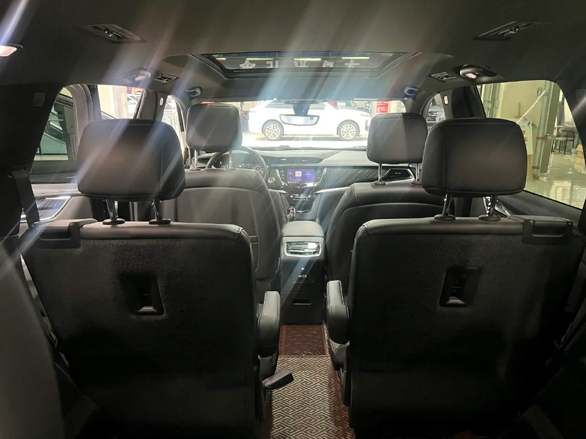 2020 Cadillac XT6 2.0T 237HP L4 9AT,autocango,china used car exporter,china ev exporter,chinese used car exporter,chinese used ev exporter