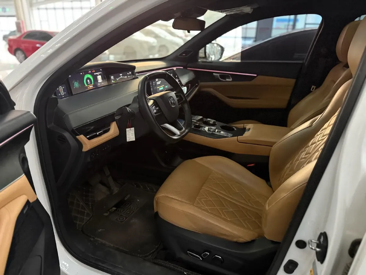 2021 ChangAn UNI-K 2.0T 233HP L4 8AT,autocango,china used car exporter,china ev exporter,chinese used car exporter,chinese used ev exporter