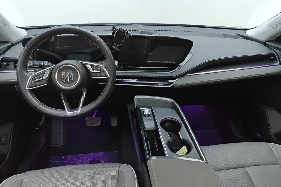 2023 Buick EnvisionPlus 1.5T 211HP L4 9AT,autocango,china used car exporter,china ev exporter,chinese used car exporter,chinese used ev exporter