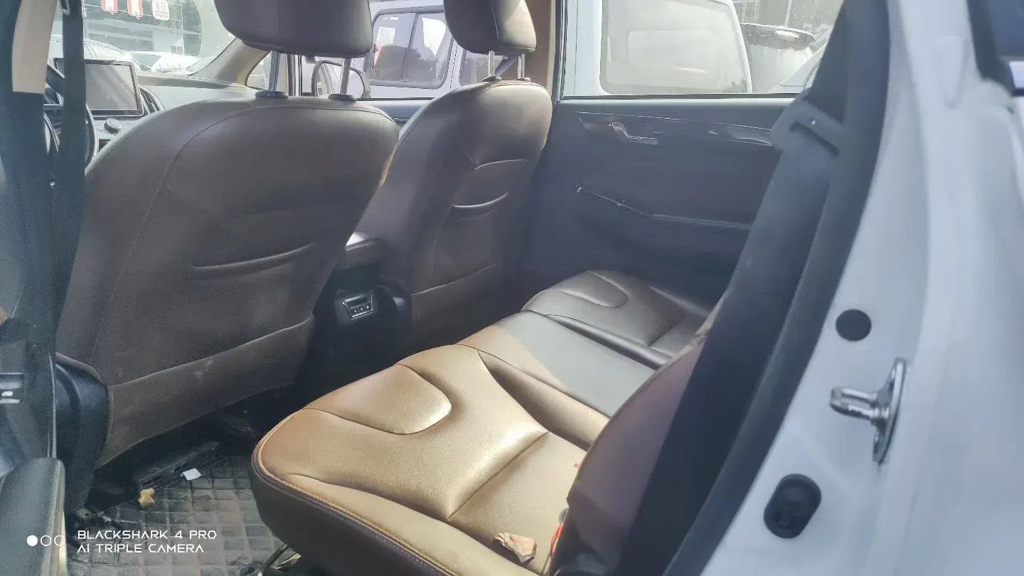 2017 LiFan XuanLang 1.8L 133HP L4 5MT,autocango,china used car exporter,china ev exporter,chinese used car exporter,chinese used ev exporter