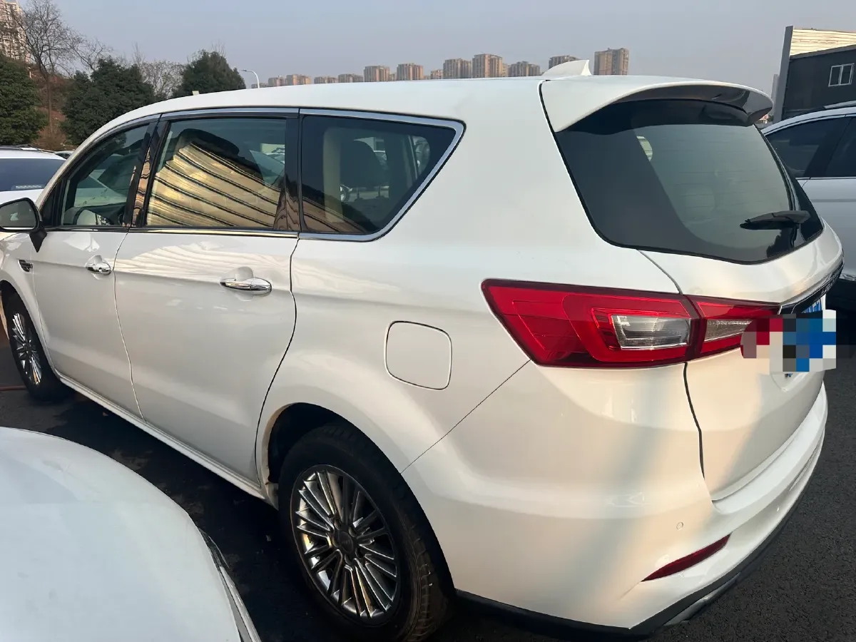2017 LiFan XuanLang 1.8L 133HP L4 5MT,autocango,china used car exporter,china ev exporter,chinese used car exporter,chinese used ev exporter