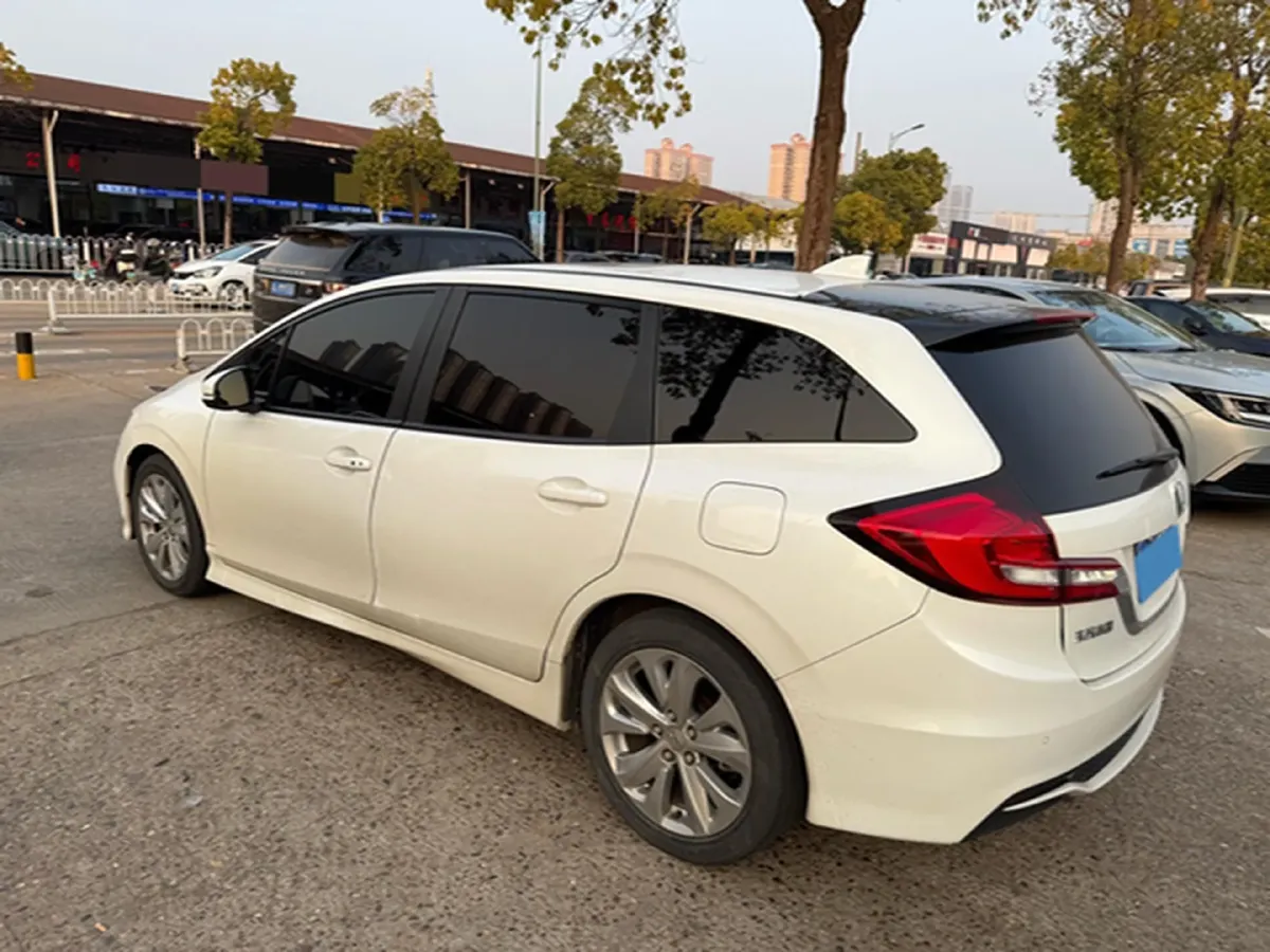 2020 Honda Jade 1.8L 141HP L4 5AT,autocango,china used car exporter,china ev exporter,chinese used car exporter,chinese used ev exporter