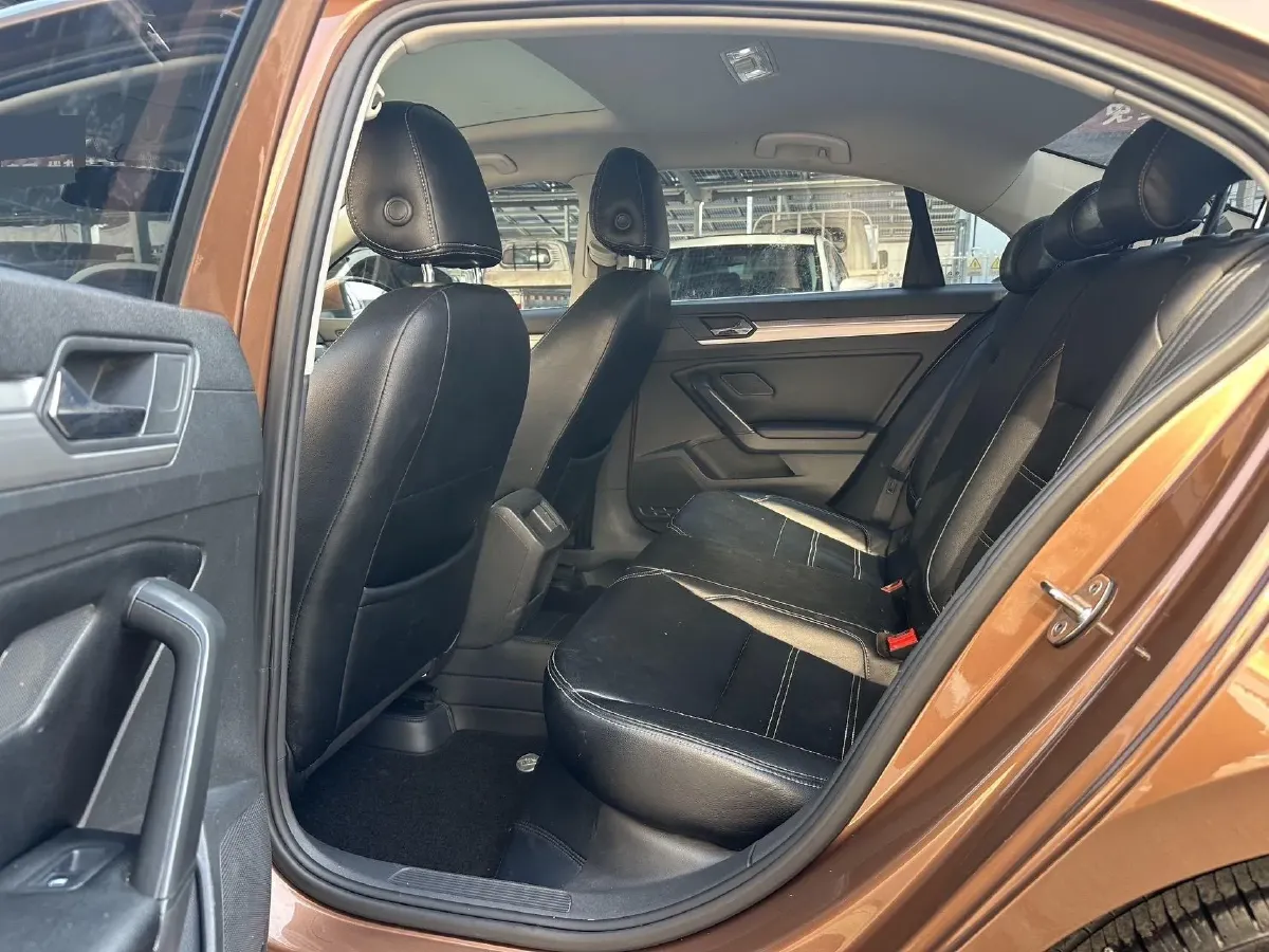 2018 Volkswagen Lamando 1.4T 131HP L4 7DCT,autocango,china used car exporter,china ev exporter,chinese used car exporter,chinese used ev exporter