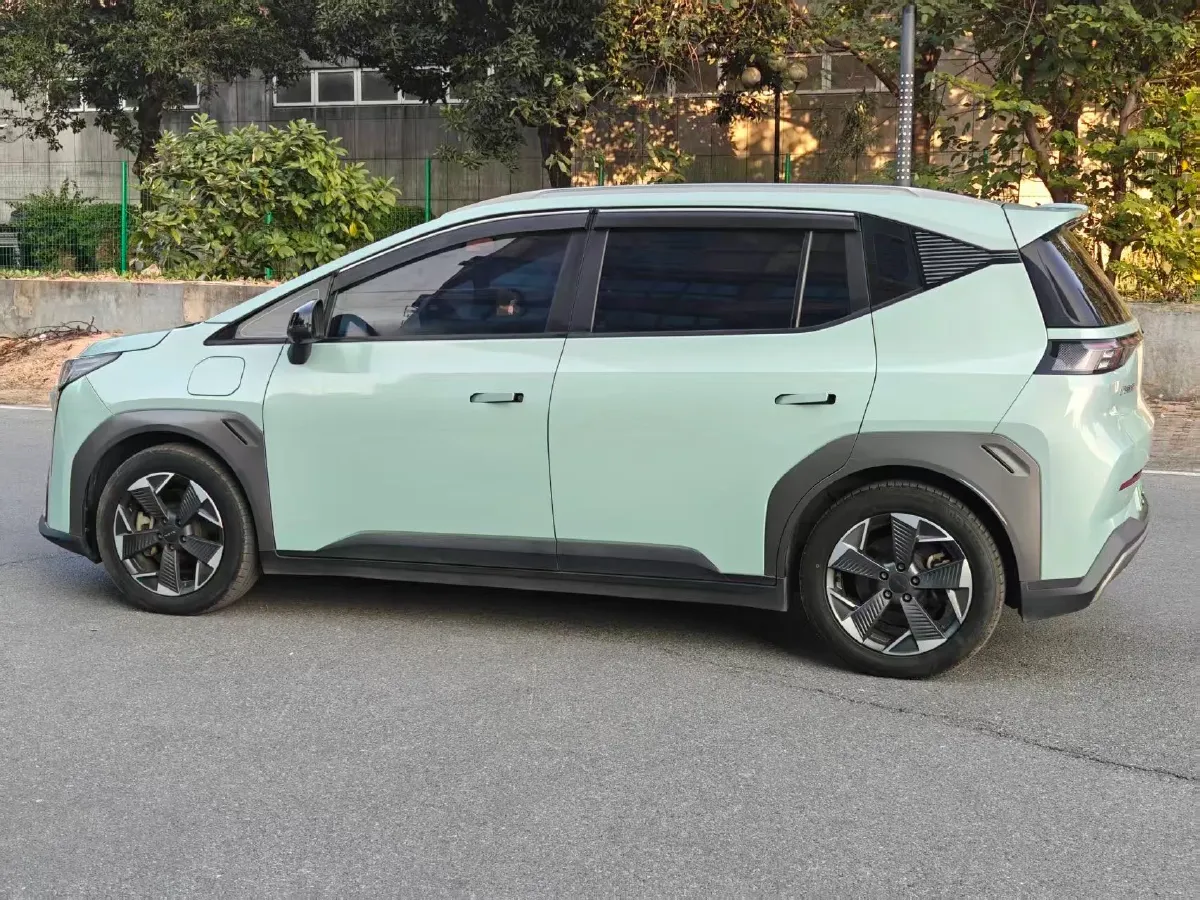 2022 Geely Okavango 1.8T 184HP L4 7DCT,autocango,china used car exporter,china ev exporter,chinese used car exporter,chinese used ev exporter