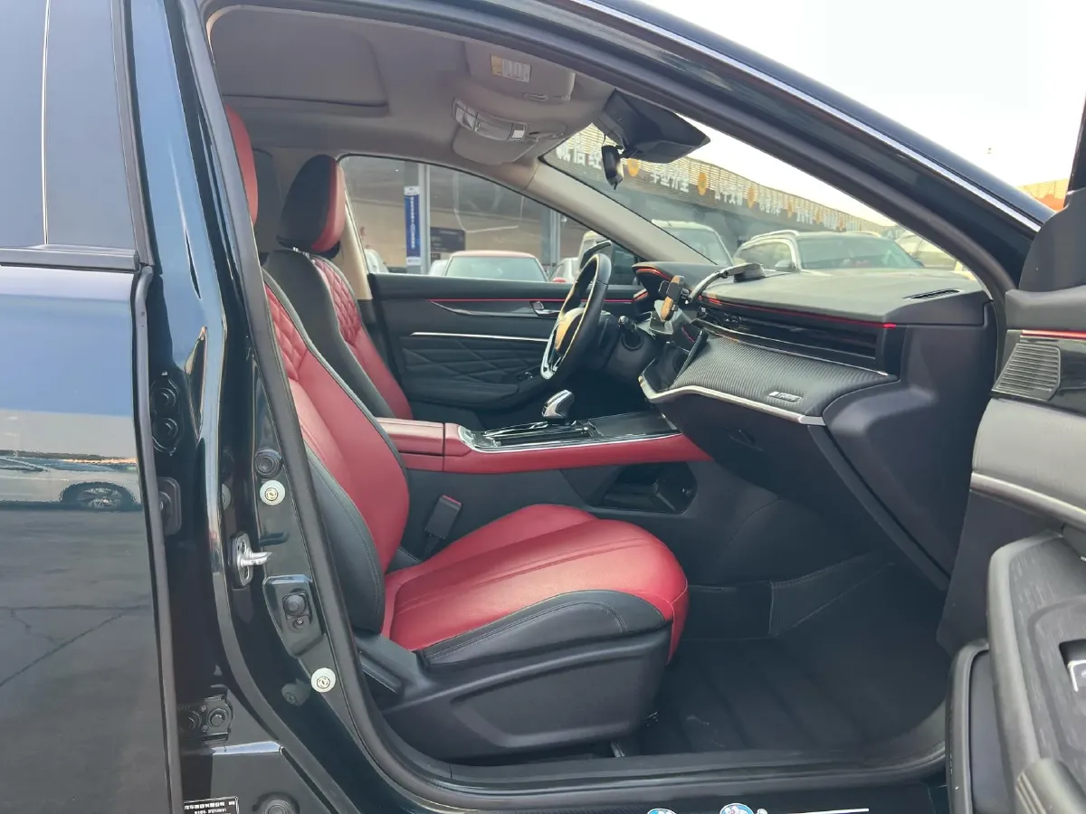 2021 DongFeng Aeolus YiXuan MAX 1.5T 190HP L4 7DCT,autocango,china used car exporter,china ev exporter,chinese used car exporter,chinese used ev exporter