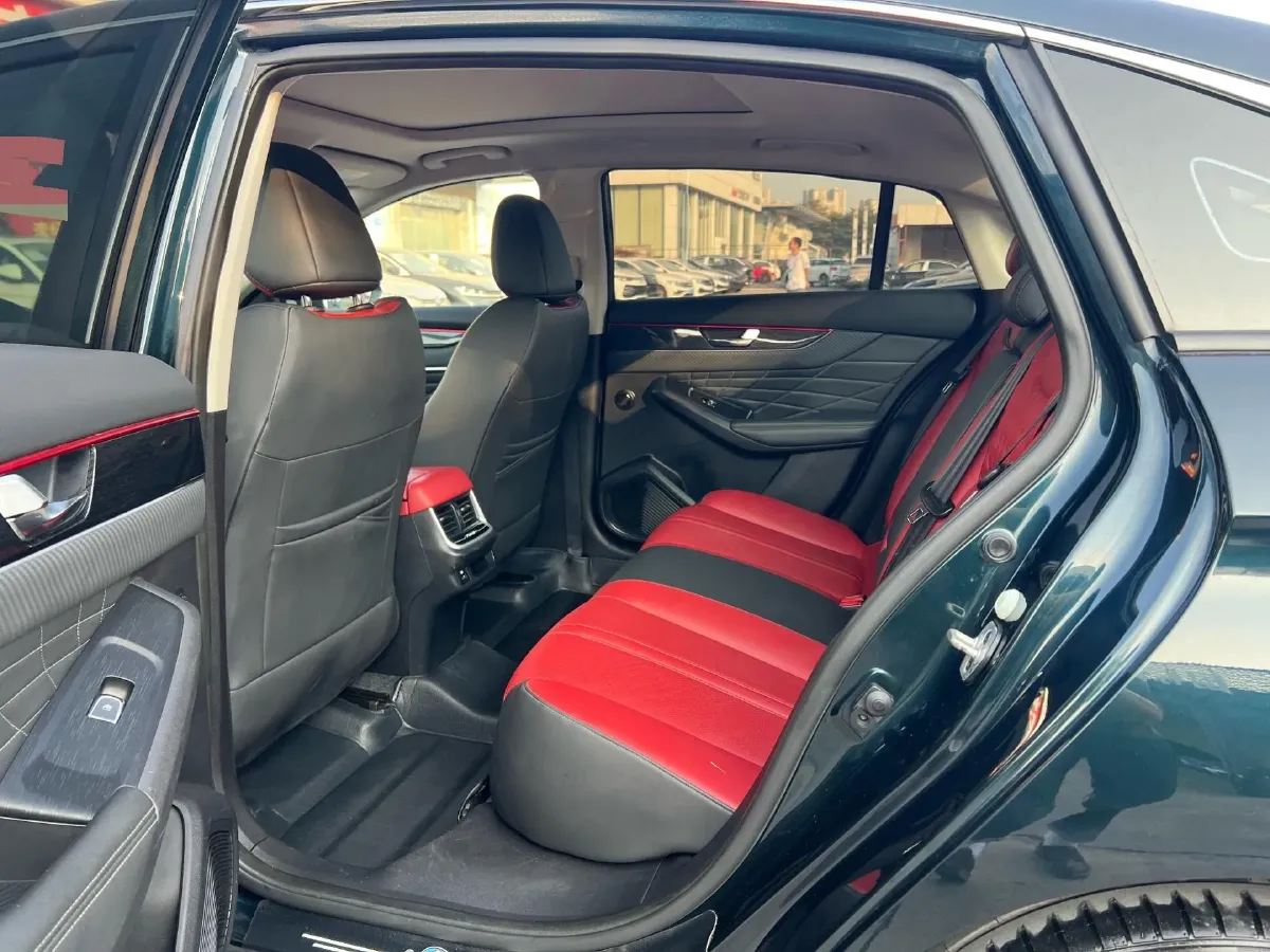 2021 DongFeng Aeolus YiXuan MAX 1.5T 190HP L4 7DCT,autocango,china used car exporter,china ev exporter,chinese used car exporter,chinese used ev exporter