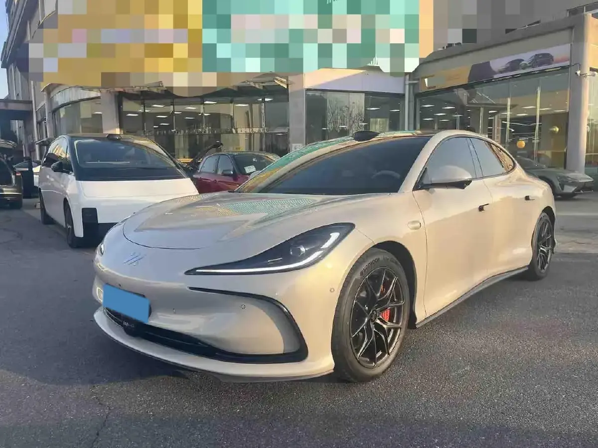 2024 IM L6 BEV 100KWH