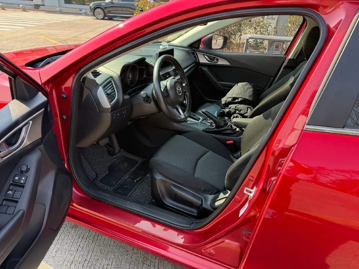 2017 Mazda 3 Axela 1.5L 117HP L4 6AT,autocango,china used car exporter,china ev exporter,chinese used car exporter,chinese used ev exporter