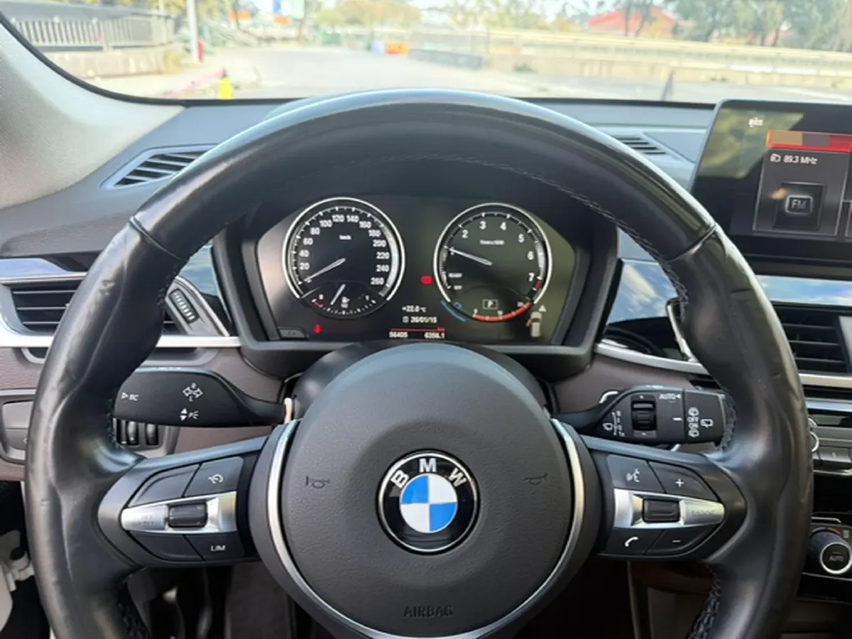 2022 BMW X1 2.0T 192HP L4 7DCT,autocango,china used car exporter,china ev exporter,chinese used car exporter,chinese used ev exporter